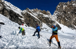 5 bodies spotted in Nepal, 9 months after deadly avalanche