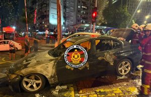 BMW, Perodua Axia terbakar depan Gateway Mall