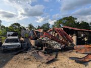 Merangkak keluar rumah terbakar selamatkan ibu, tiga anak asuhan