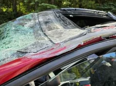 Seorang maut selepas pesawat kecil rempuh kereta di Kanada