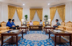 Tuanku Muhriz perkenan BN-PN bentuk kerajaan baharu Negeri Sembilan