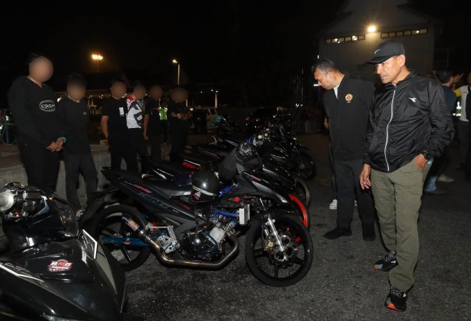 50 motosikal disita dalam operasi samseng jalanan di NKVE.