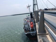 Jambatan Sungai Johor selamat digunakan selepas dilanggar kapal hanyut