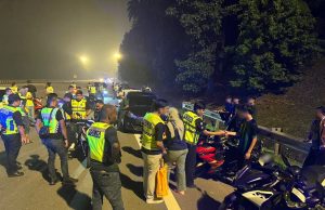 Padah merempit, 57 termasuk remaja 15 tahun ditahan polis