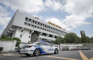 Tiada sekatan jalan raya di Wisma Negeri, lalu lintas lancar