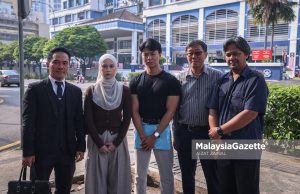 Dakwaan sarung pasport hilang di kaunter imigresen akibat salah faham – Peguam