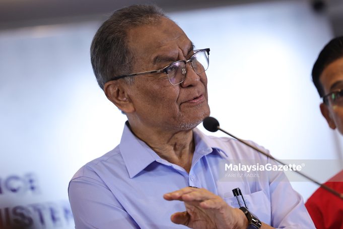 SIDANG MEDIA DATUK SERI DZULKEFLY AHMAD