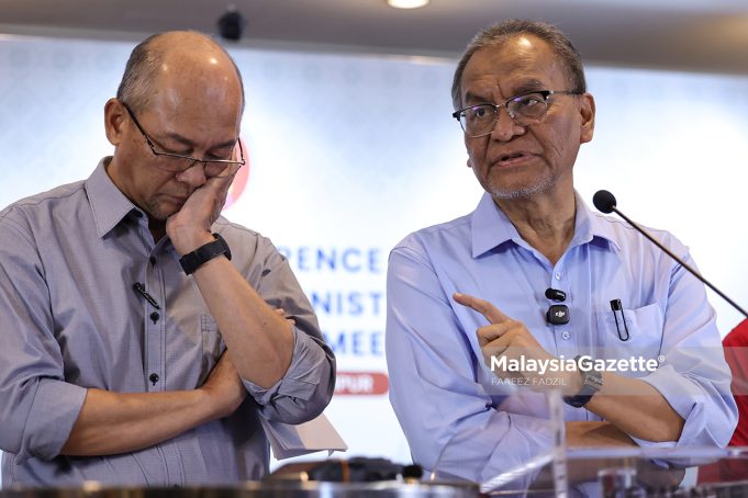 SIDANG MEDIA DATUK SERI DZULKEFLY AHMAD