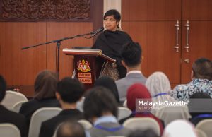 RUU Kebebasan Maklumat perlu pastikan akses lebih terbuka, tidak banyak sekatan – Azalina