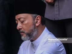 Mukhriz teresak ditanya keadaan Tun M, kenang sudah berpasangan lebih 75 tahun