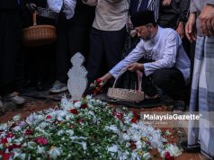 Tun Siti Hasmah sudah ‘bersedia meninggalkan kita semua’ malam tadi – Mukhriz