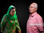 `Hari ini, saya sedar siapa sahabat yang sentiasa bersama kami ketika susah dan senang’ – Rosmah