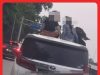 Polis Siasat 2 Budak Duduk Atas Bumbung Alphard Sedang Bergerak #MGFlash