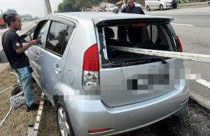 Muka anak terkoyak, ibu selamat Myvi terbabas menembusi besi jalan