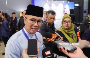Tengku Zafrul bidas kenyataan Ismail, tuntut MB jawab lima soalan asas