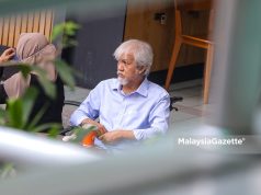 Bekas CEO UiTM Holdings didakwa pecah amanah lebih RM37.3 juta